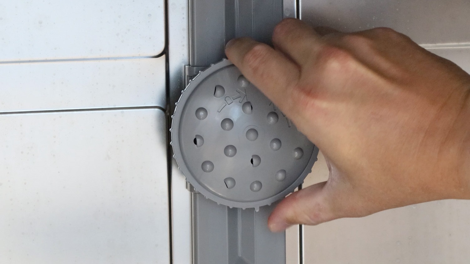 attach shower spray head