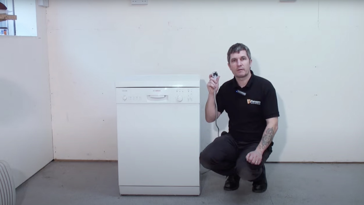 How To Replace a Dishwasher Door Hinge - Bosch