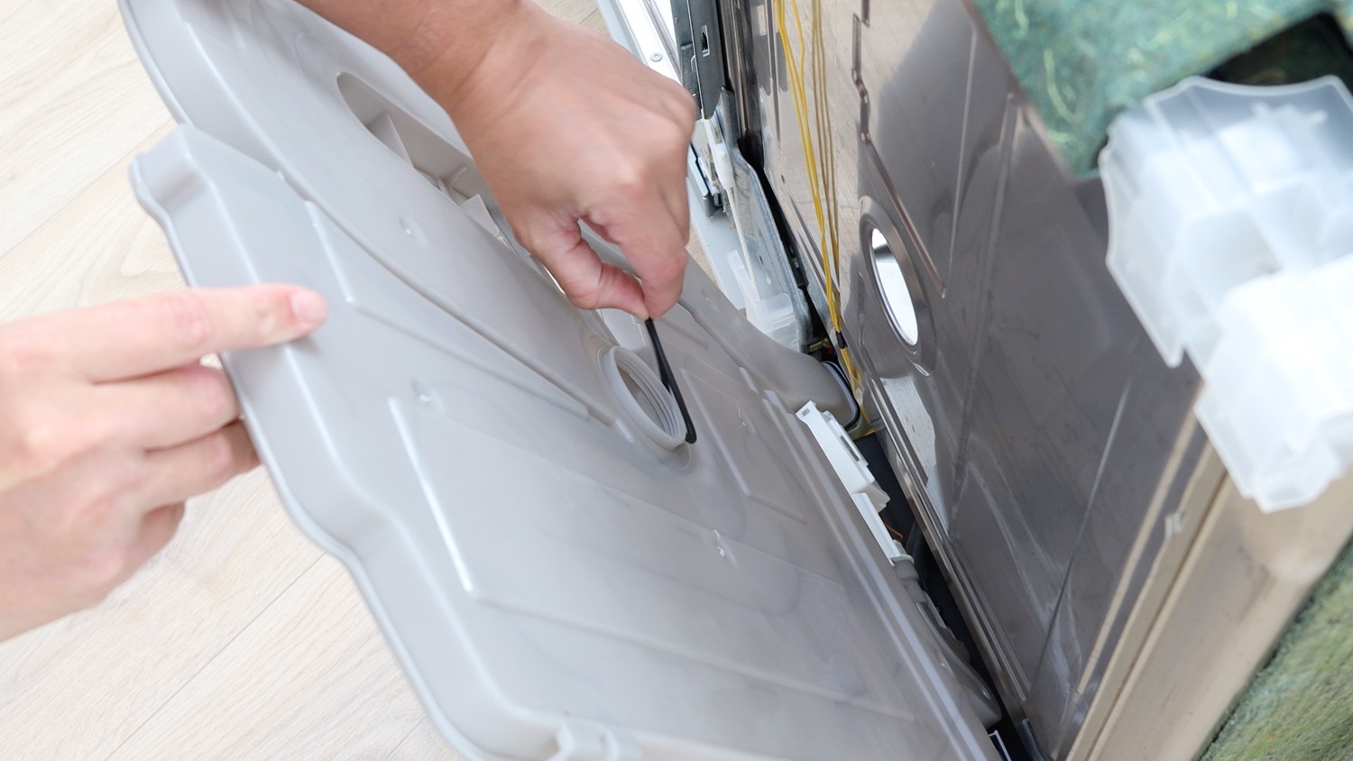 remove rubber seal