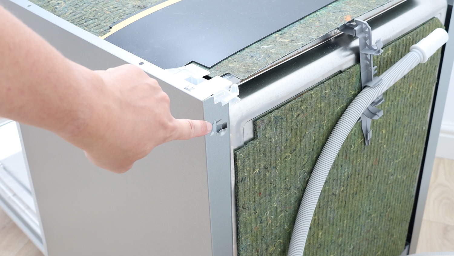 side panel will connect here, at the rear, up top