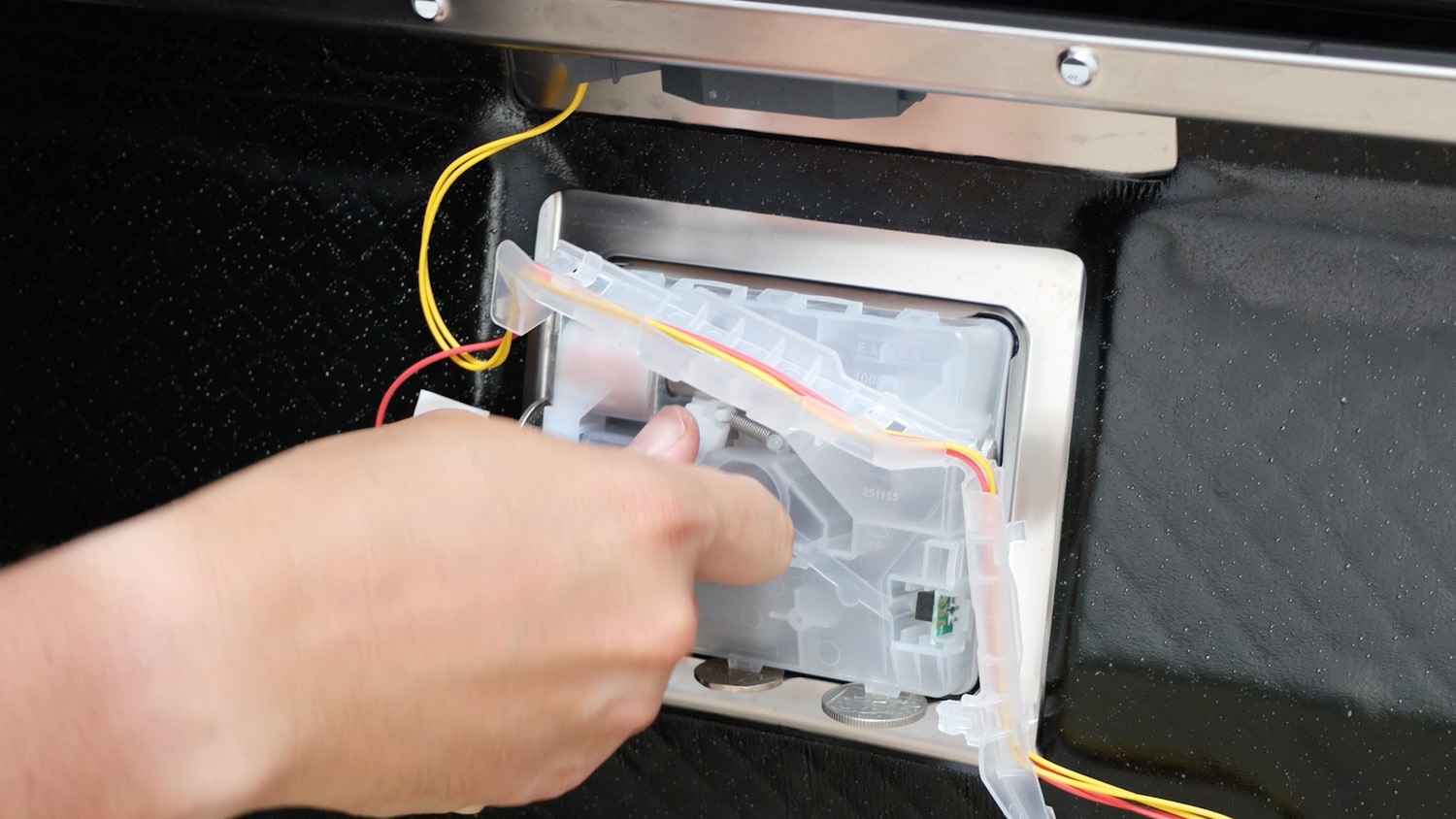 Start to push tablet dispenser in