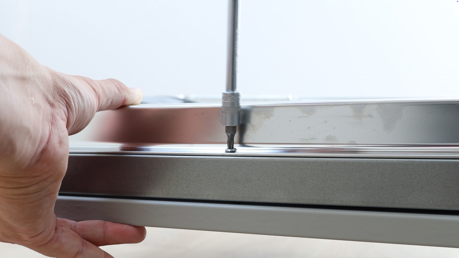 Tighten screw