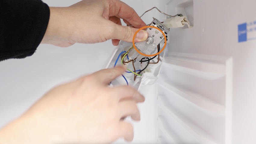 Re-attach thermostat housing