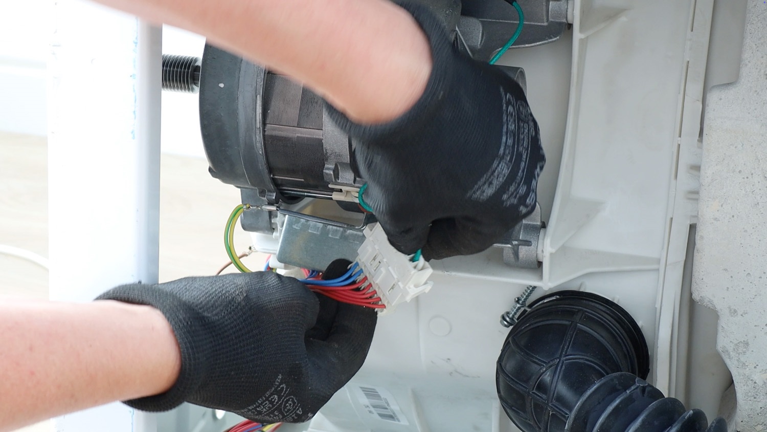 Re-attach block connector
