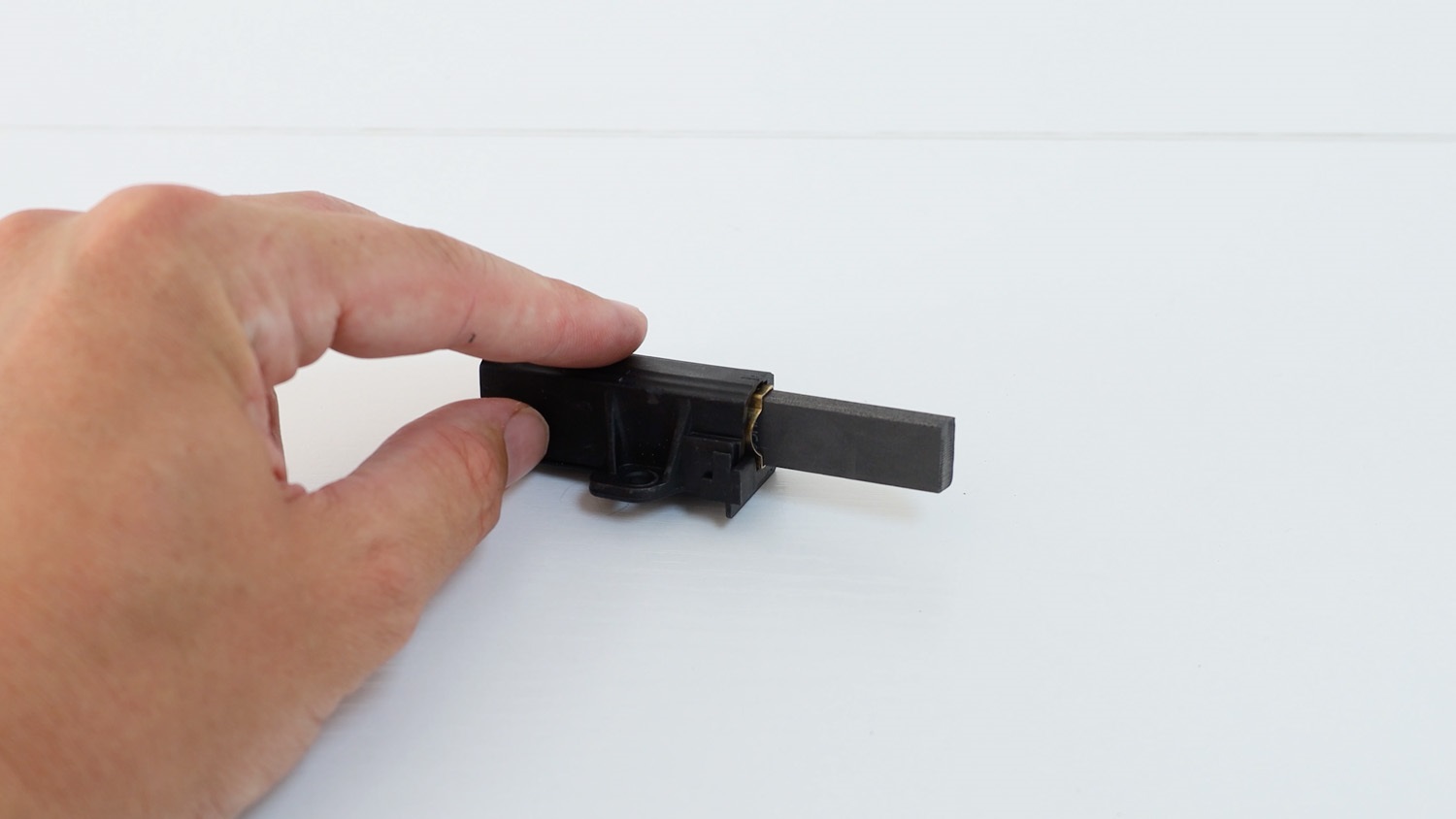 Unpackage new carbon brushes