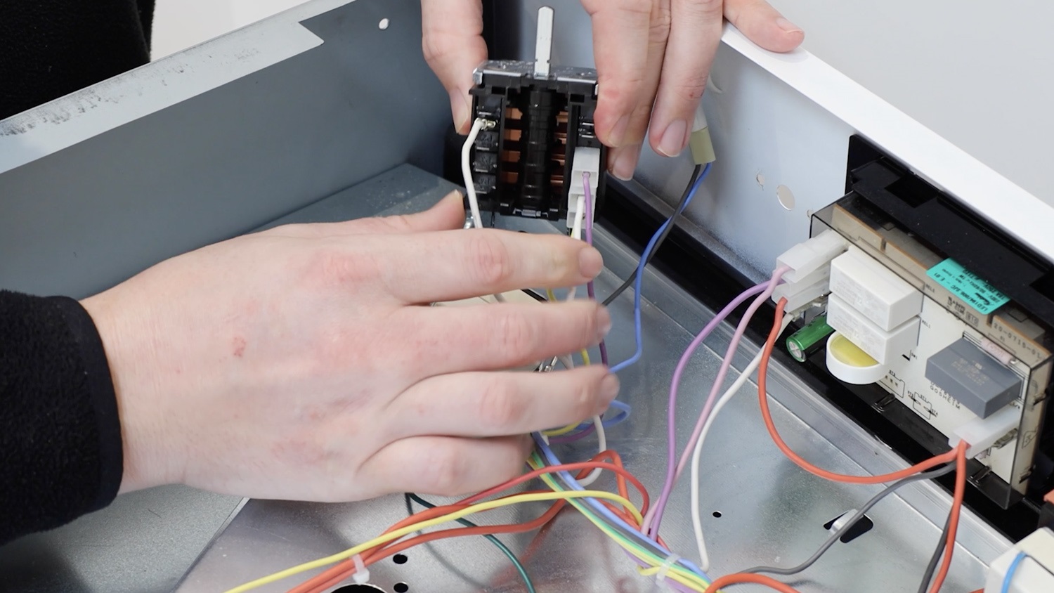 Connect electrical connectors to new temperature switch