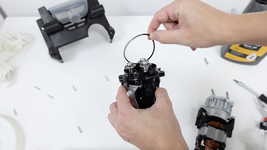 Remove motor and internal components