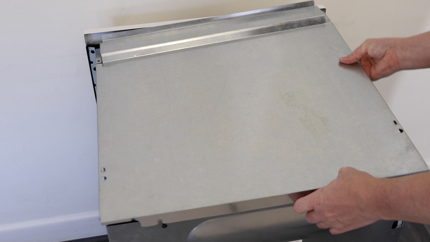Remove oven lid
