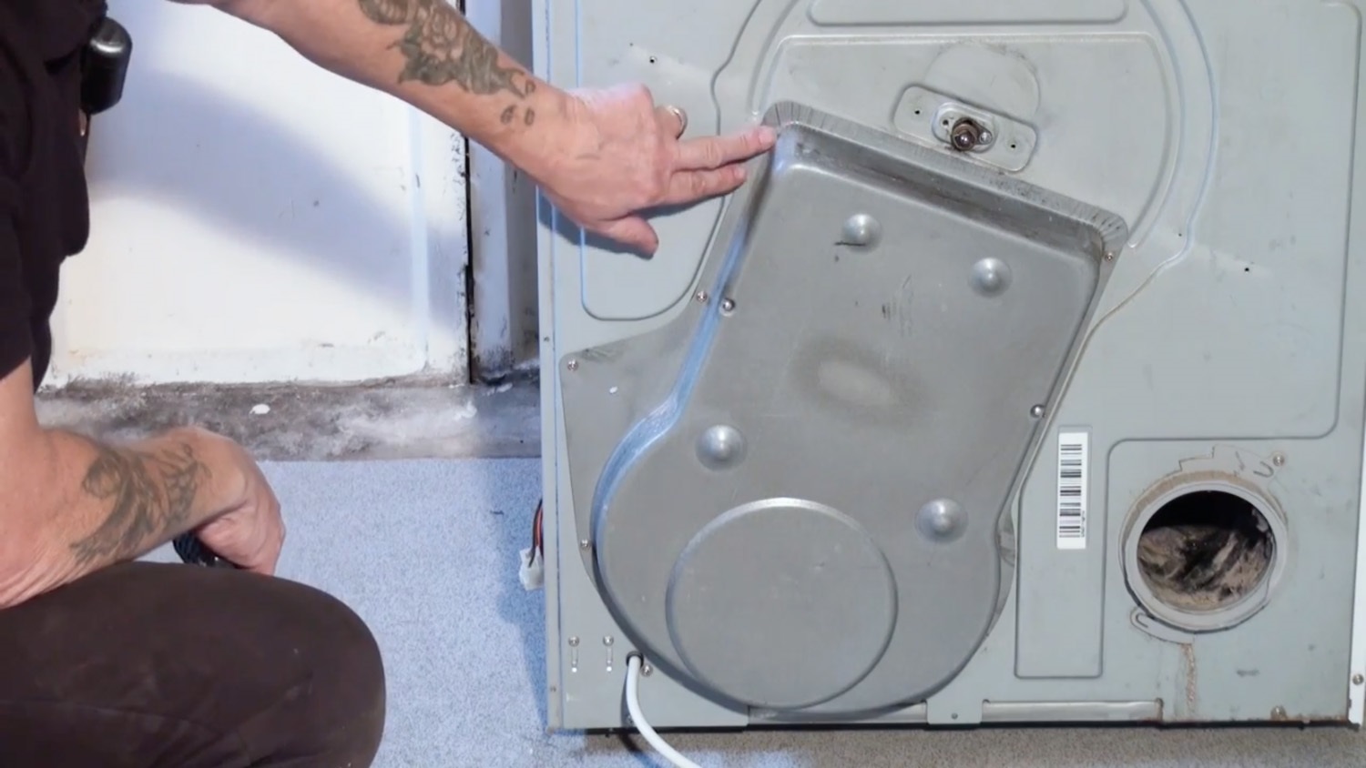 Remove screws to release heater cover