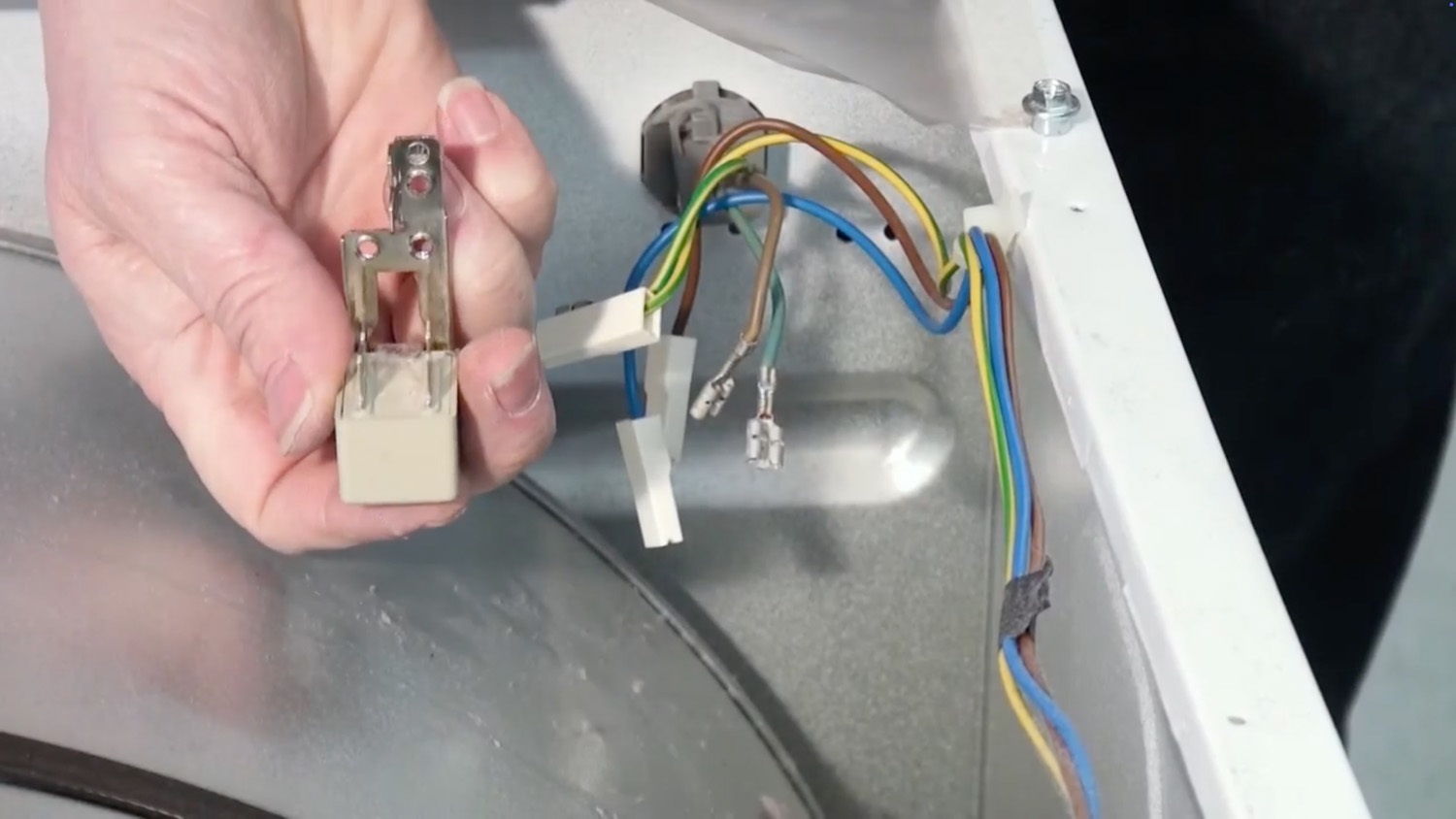 Disconnect electrical wires