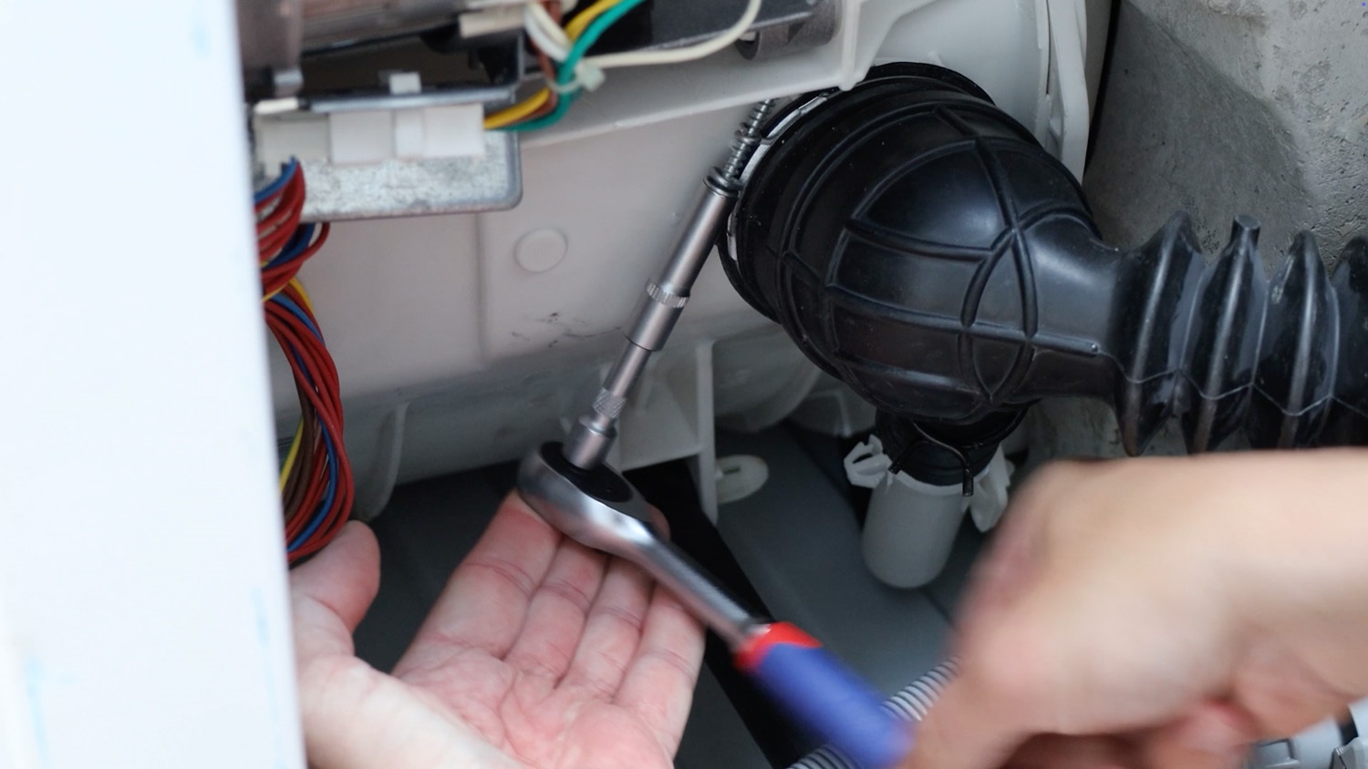 Tighten clamp