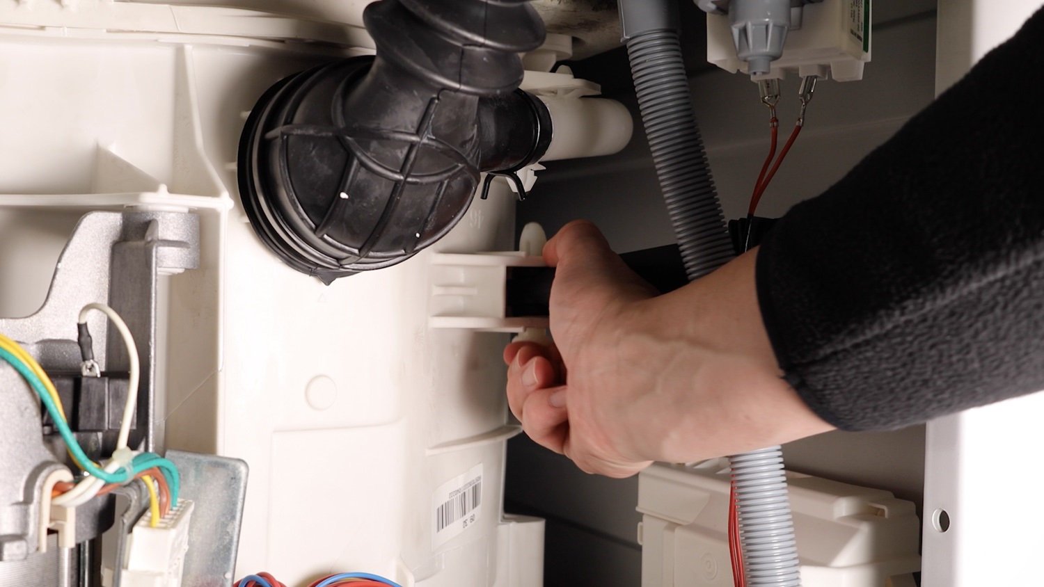 Install new sock absorber leg