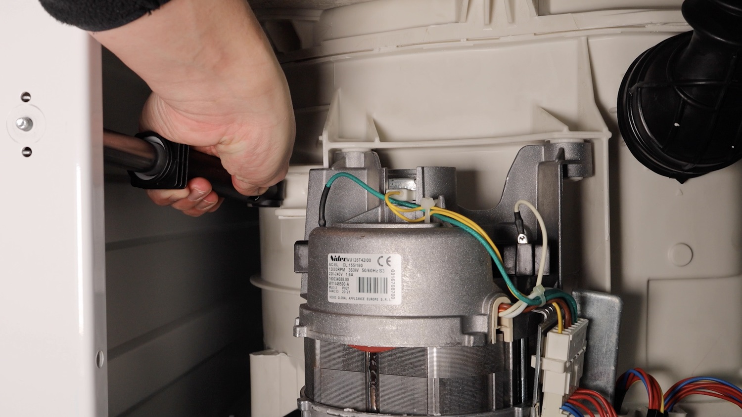 Remove shock absorber