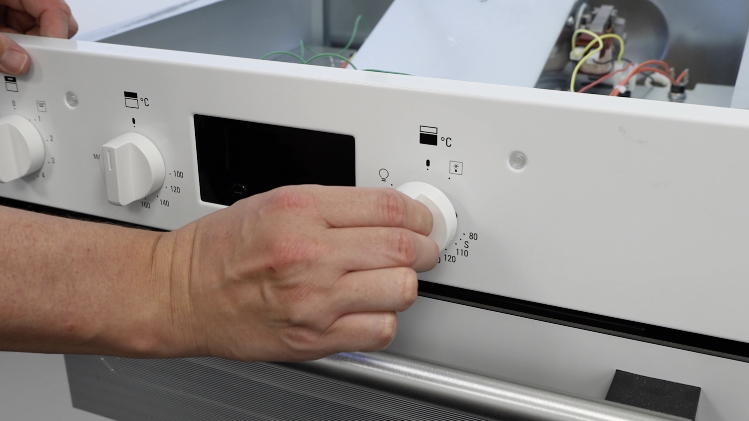 Remove oven knob