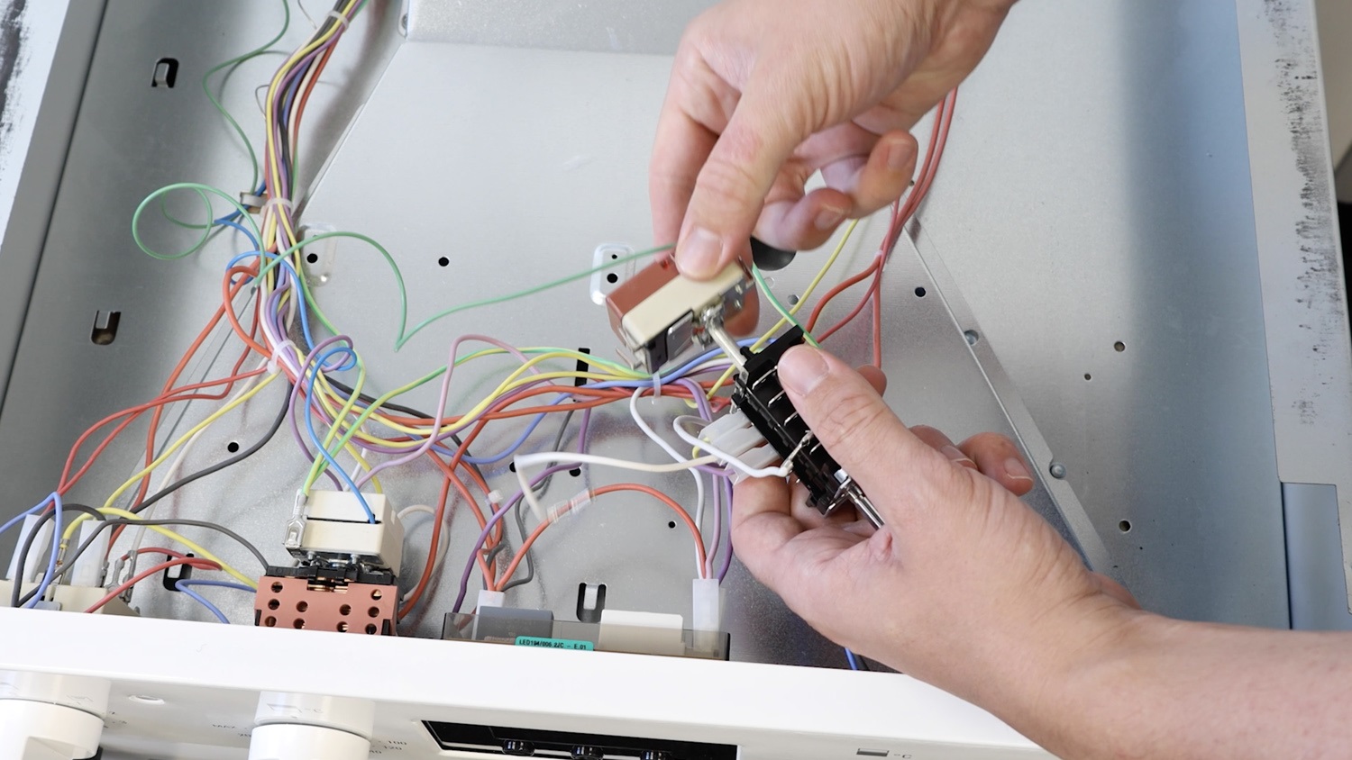 Remove thermostat from switch