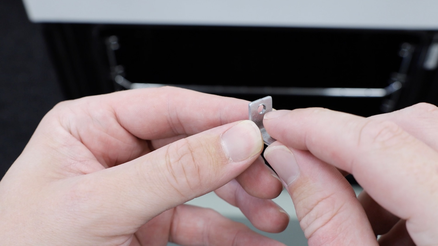 Correct way for fixing bracket