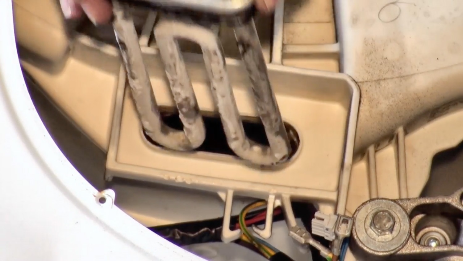 Fully remove the old heater element