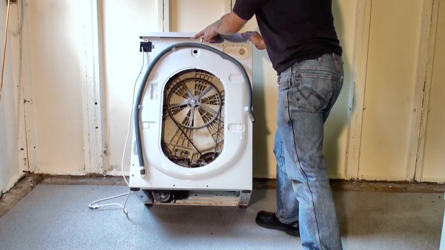 Lean washing machine back
