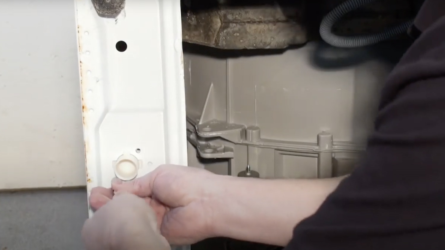 Re-screw the 8mm socket in place