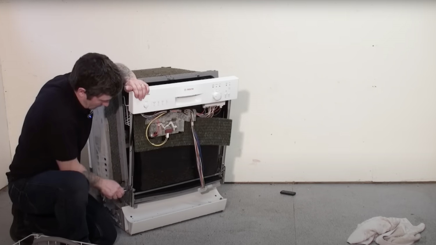 Re-attach door to hinges