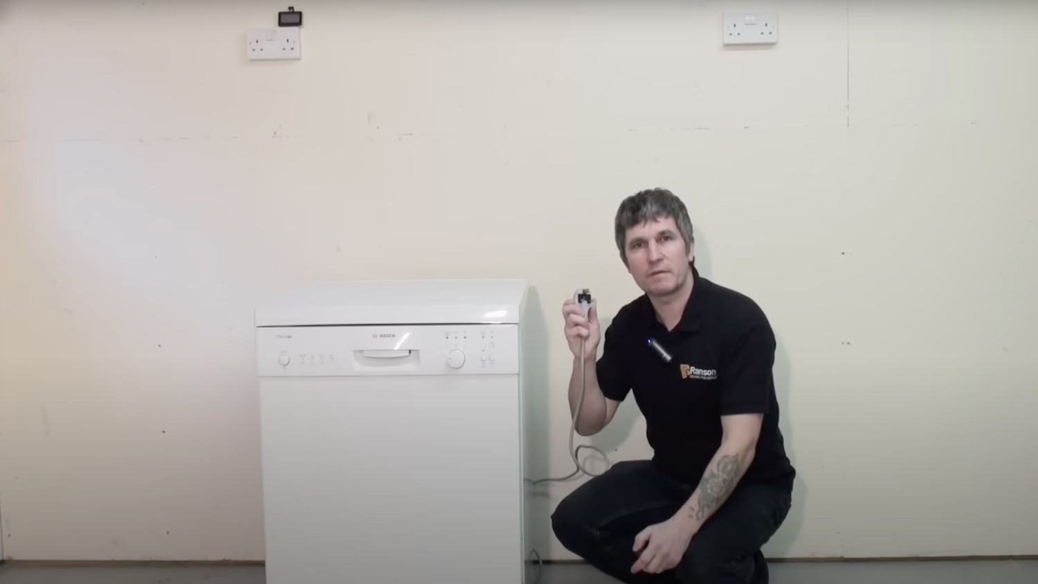 How To Replace The Upper & Lower Door Seals On A Dishwasher - Bosch